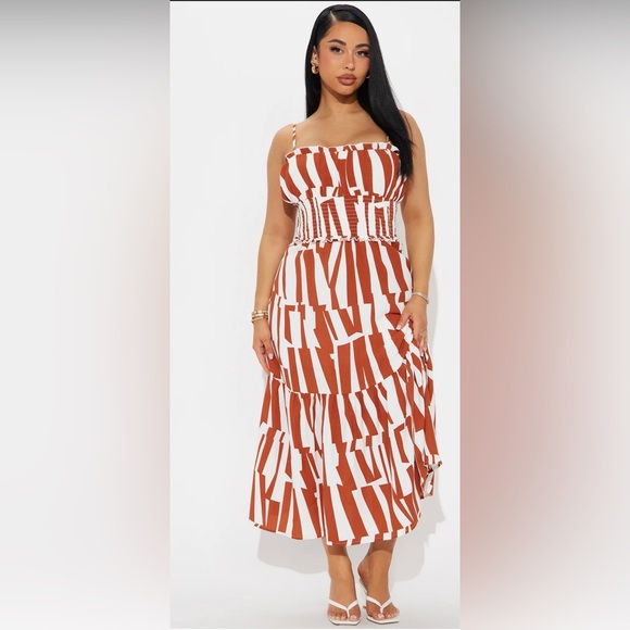 🧡 Fashion Nova Rust and White Patterned Maxi Dress 🧡 - Picture 1 of 5